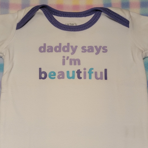 CARTER'S ♡ Adorable Purple Trim "DADDY SAYS I'M BEAUTIFUL" Bodysuit Onesie NB - Picture 4 of 12